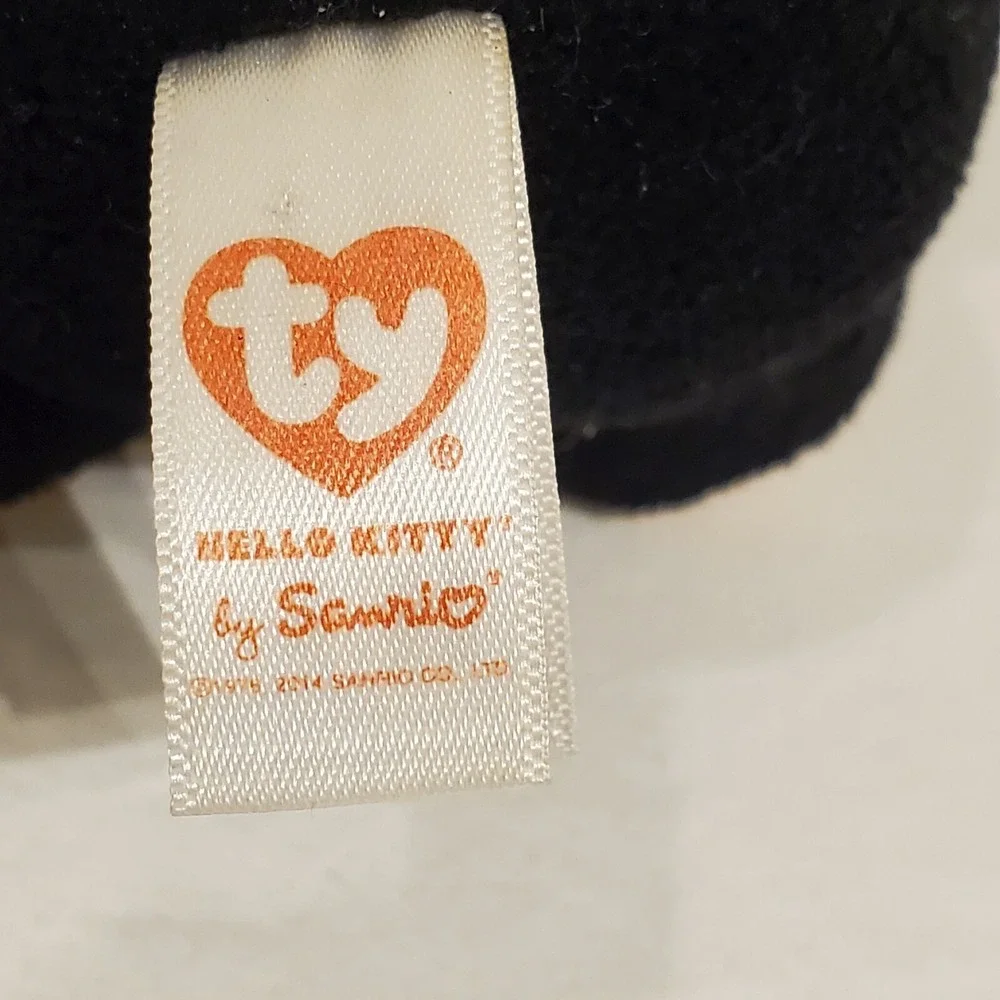 Halloween Hello‎ Kitty Ty Plush Bat  Clean.     Writing On Hang Tag